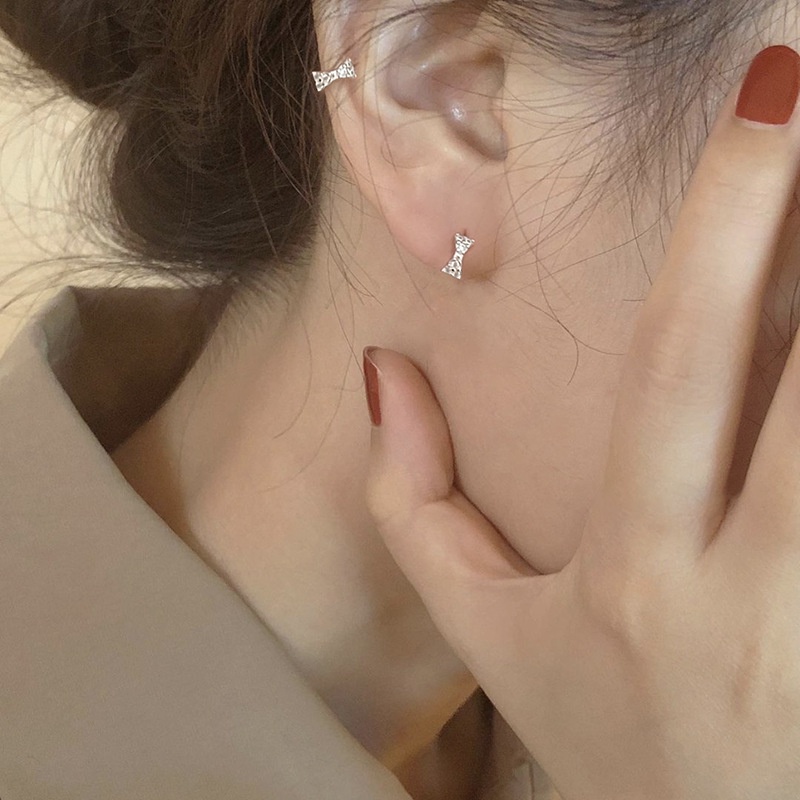 Bông tai nữ khoen tròn sát tai mạ bạc 925 hình nơ đính đá lấp lánh nhẹ nhàng dịu dàng phong cách Hàn Quốc Boho