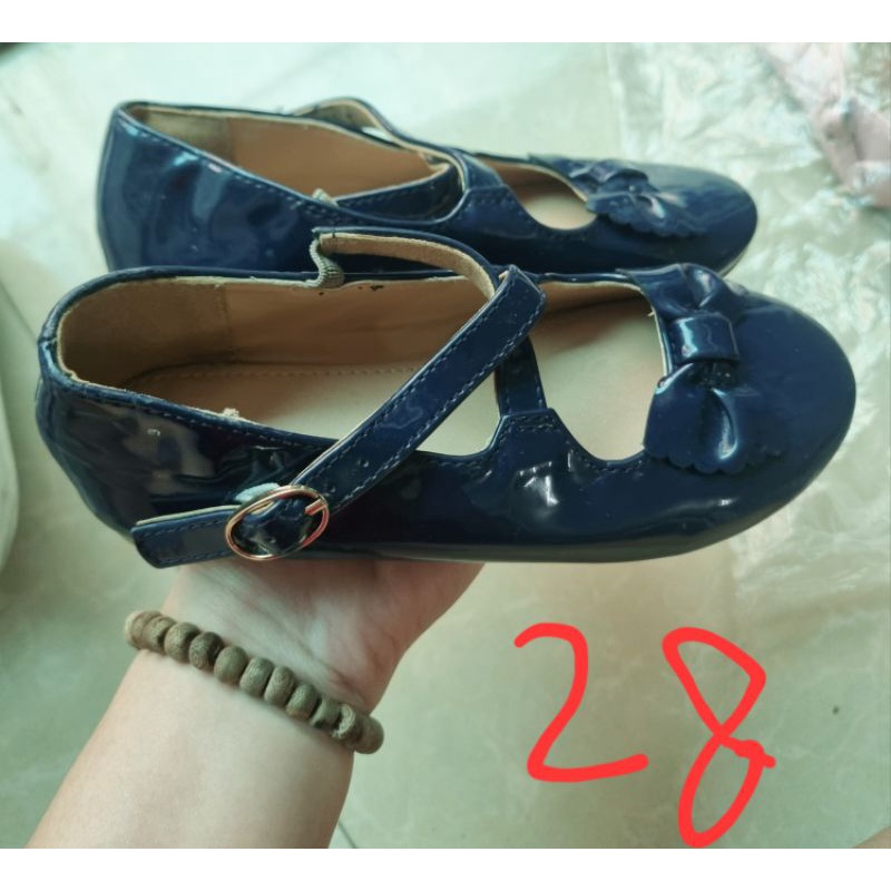 Giày tặng không bán (size 24, 25,28)