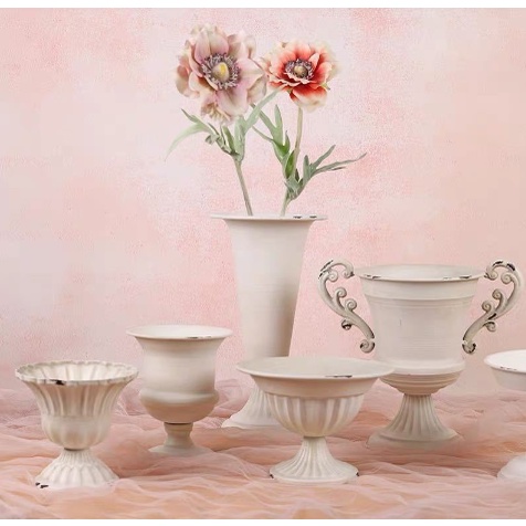Lọ hoa sắt cao Bắc Âu vàng trắng nhiều hình LHSA8 phong cách châu âu decor để bàn trang trí