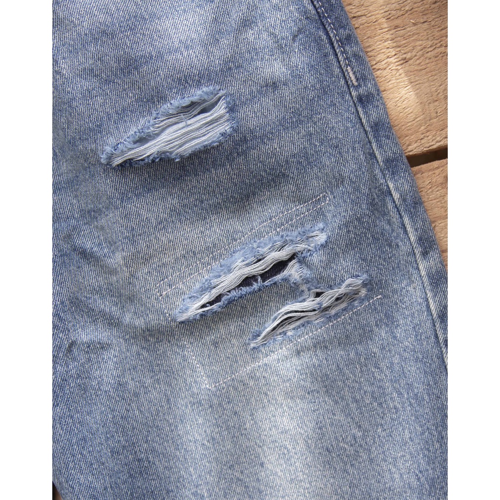 Quần Jean nam màu xanh rách fom baggy LAB221119