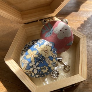 Dây đeo thẻ có dây rút bọc vải handmade Fabric Badge Reel