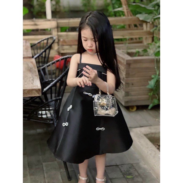 Váy đầm tacta 2 dây đính nơ cho bé gái 9-28kg