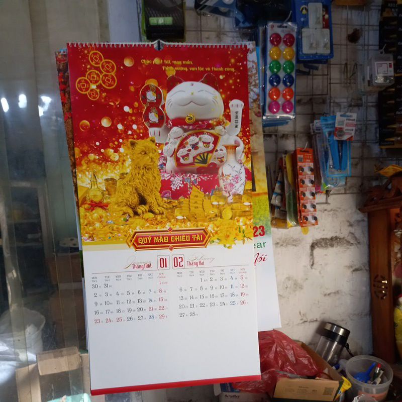 Lịch Tết  2023 treo tường lò xo đỉnh 7 tờ Quý Mão siêu đẹp, kích thước 40x60 và 36x70