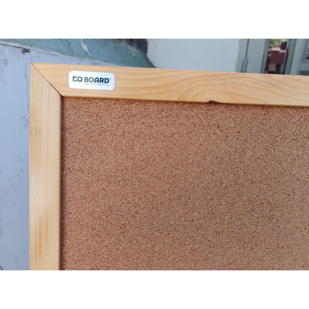 Bảng ghim bần khung gỗ tự nhiên cao cấp kích thước 100x120cm tặng kèm 35 ghim màu