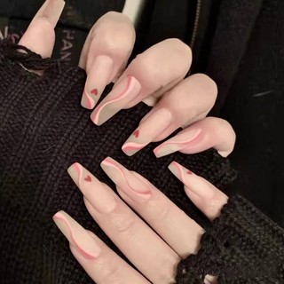 Nailbox ,10 móng úp thiết kế , vẽ hoạ tiết tim đơn giản.