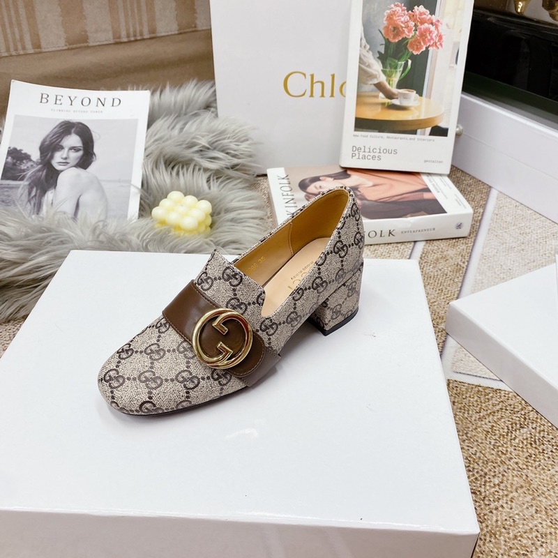 Giày gót vuông khoá bản mũi tròn. Hàng quảng châu cao cấp da mềm , đầy đủ hộp túi