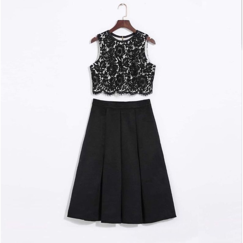 Áo crop top Eliza J