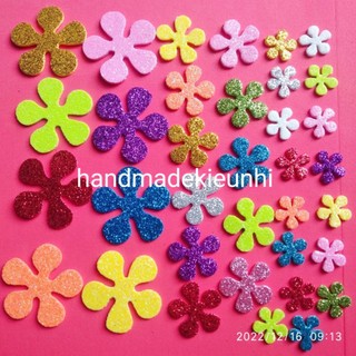 35 - 50 - 100 Hoa mai 5cm,  3.5cm, 2.3cm,  bằng giấy xốp kim tuyến - Hình trang trí thiệp, lớp học,  hoa handmade....
