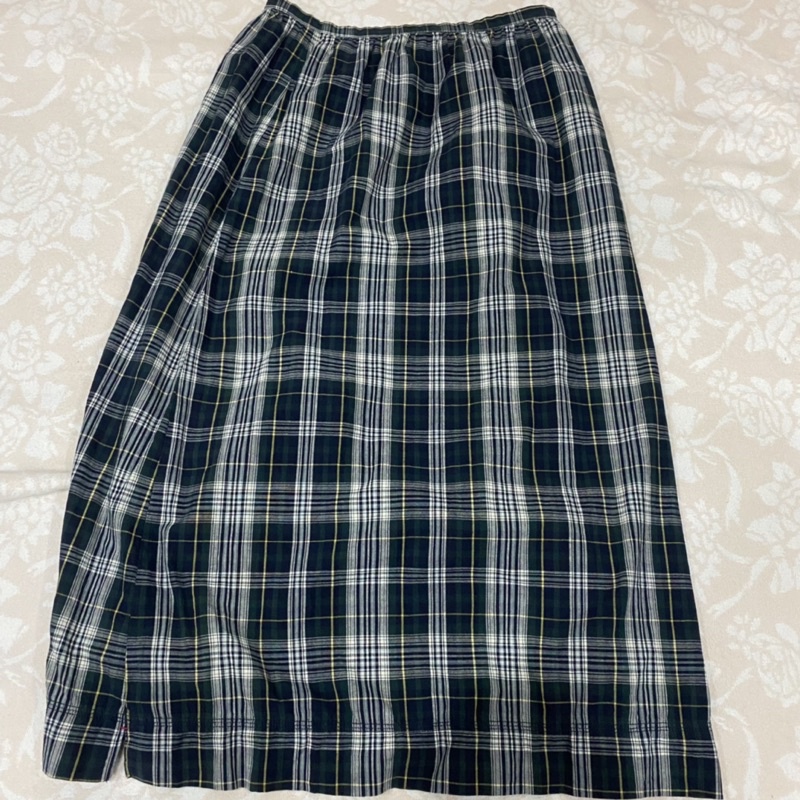 Đầm chất đũi mát siêu to phối chân váy caro