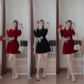Đầm nhung cứng đính nơ kim sa dáng mini xòe tay ngắn phồng có 2 màu đen đỏ