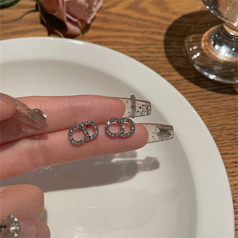 Khuyên tai kẹp không bấm lỗ chốt cố định K165 bằng hợp kim mạ bạc hình elip đính đá dáng ngắn Leous