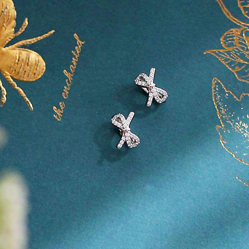 Bông tai bạc bông tai tròn bấm mặt nơ nạm đá trắng xinh Van Jewelry