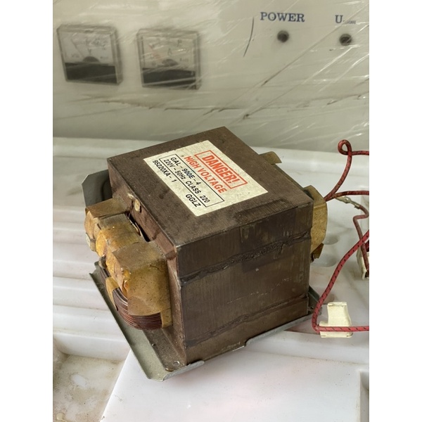 Biến áp lò vi sóng