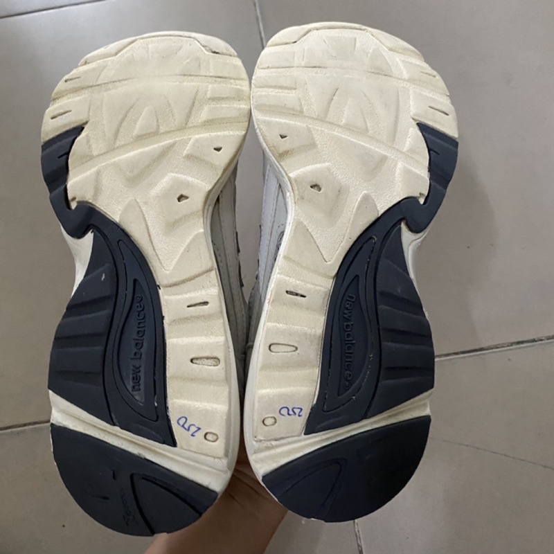 Giày chính hãng đã qua sử dụng