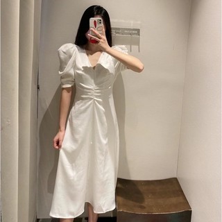 Váy trắng chiết eo tay bồng