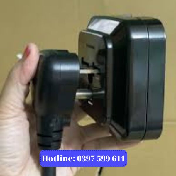 Ổ cắm bếp từ Nhật 30A thiết kế chắc chắn bền bỉ với chấu cắm bằng đồng Nhật Bãi Phát Đạt