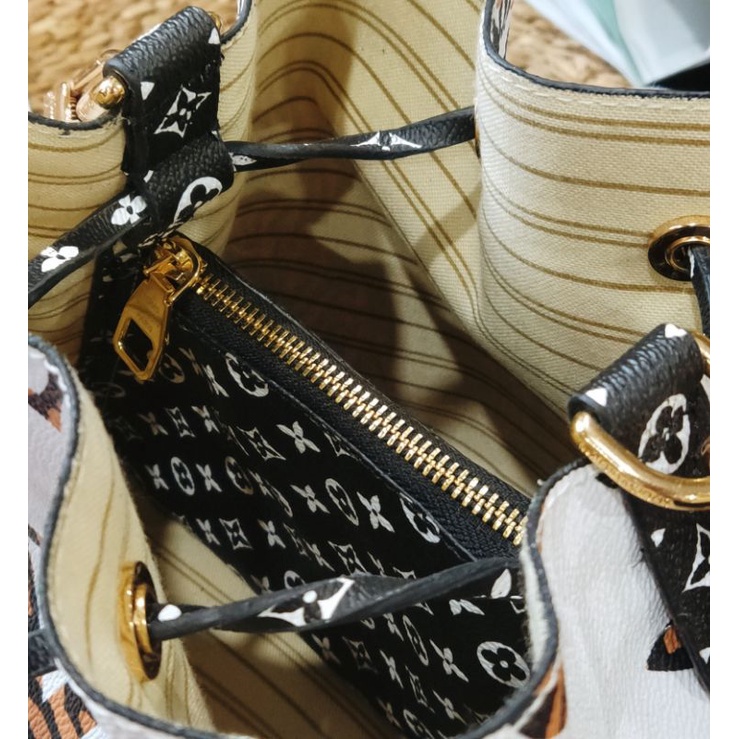 Túi LV Junger Capsule