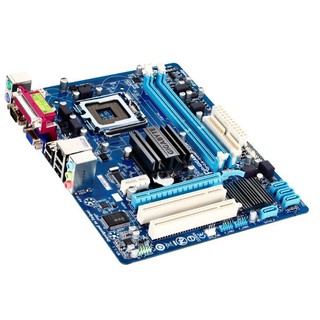 Main g41 Giga chạy ram 3 - hàng chuẩn