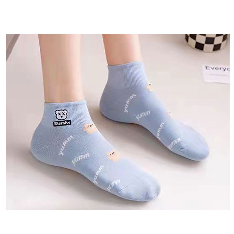 Vớ tất cổ ngắn thêu icon gấu xanh trắng