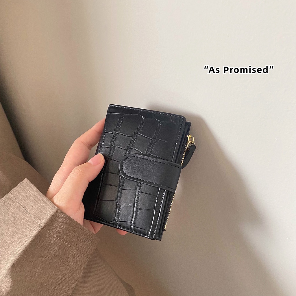 Ví da nữ đen Martha ngăn kéo khóa phụ dáng gập 06S-D