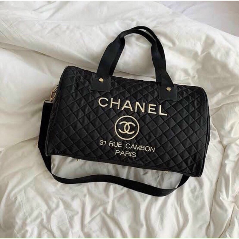 Túi Du Lịch Chữ Thêu Trần Ô Vuông