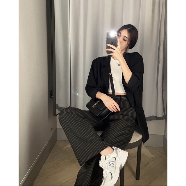 LIMITED quần kẻ dáng dài màu đen