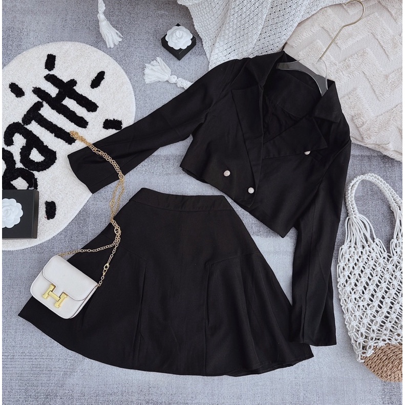 Sét áo vest đen + chân váy