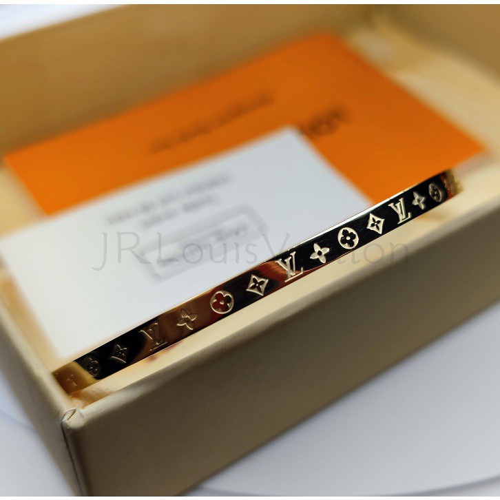 Vòng Tay titan lắc tay LV Kim Loại Khắc Họa Tiết Chữ Louis Vuitton Độc Đáo Thời Trang GUTADI