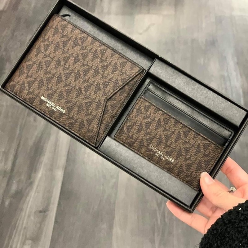 Set Ví MK auth sale (2 màu : nâu logo, đen logo )