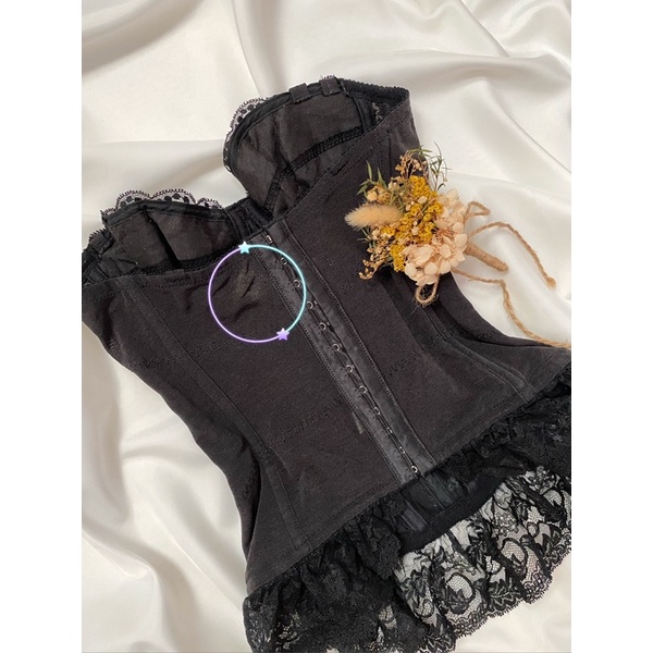 Áo corset đen ren bèo 2hand