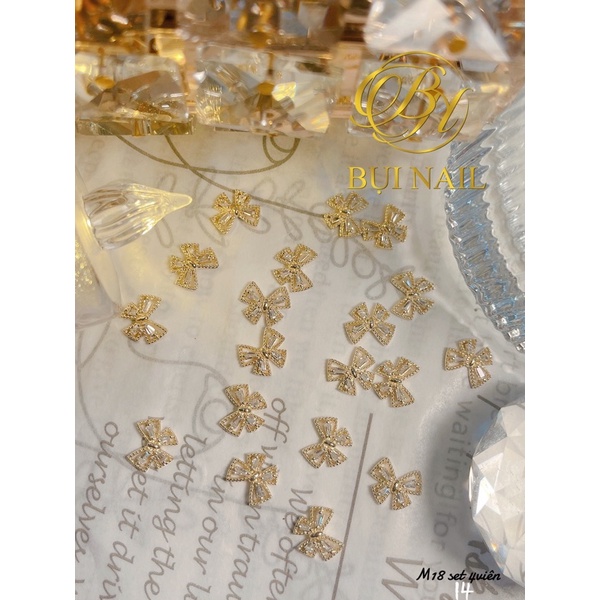 CHARM CAO CẤP NƠ M18 set 4viên