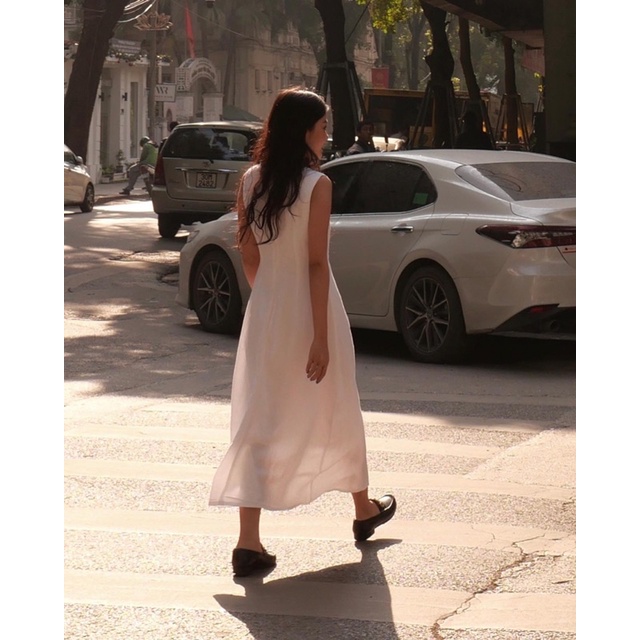 DE PLAGE - ĐẦM LONG LINEN TRẮNG