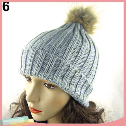 Mũ trùm đầu chất liệu len màu trơn trang trí bóng lông xinh xắn cho nữ