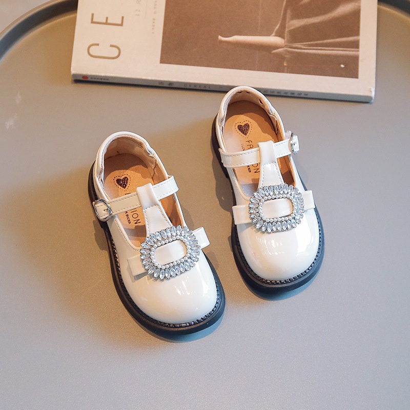 Giày búp bê trẻ em da bóng đính đá đế cao su chống trượt cho bé gái từ 1 tuổi đến 7 tuổi (YY281) Richkidsstore2021