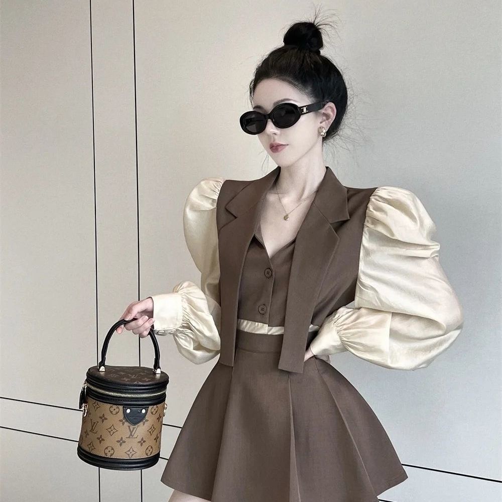Hot Girl Bộ Áo Sơ Mi Tay Phồng + Chân Váy Lưng Cao Phong Cách Đường Phố Cá Tính Ngọt Ngào Phù Hợp Với Cô Gái Chiên [Hàng Có Sẵn & Giao Hàng Trong Ba Ngày