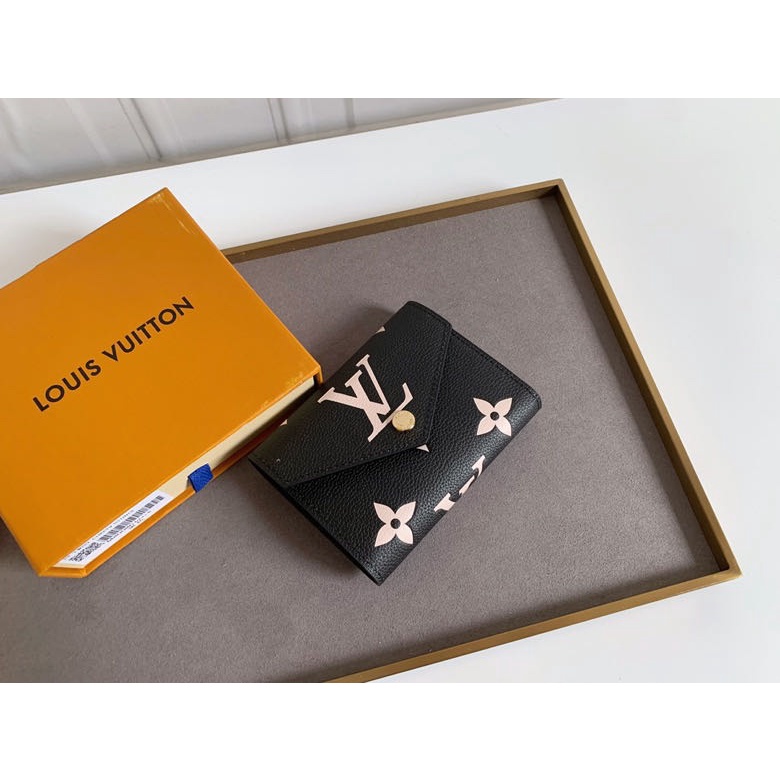 Giao Hàng Trước Ví Ngắn Nữ In Họa Tiết LV Louis Vuitton M80086