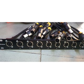Thanh chia 12 ổ Soundking gắn tủ máy có dây jack