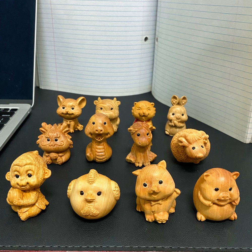 Tượng 12 con giáp gỗ tuyết tùng, quà tặng sinh nhật, văn phòng phẩm trang trí bàn làm việc.