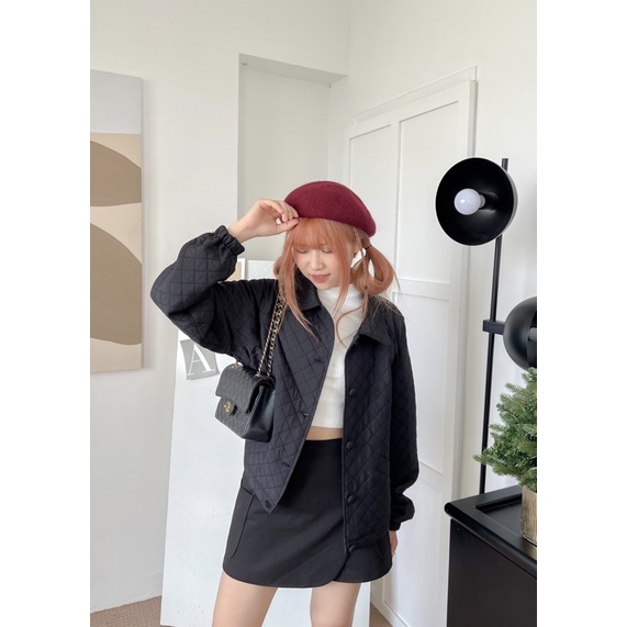 Áo khoác dù phao tay dài cổ nhọn phối túi chéo thiết kế nút bọc tròn Alipori Jacket - Sibling House