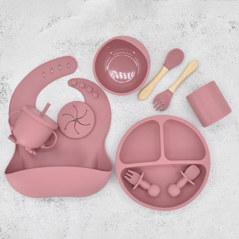 Set 4 / 6 / 10 Tô / Muỗng / Nĩa Bằng Silicone Không BPA Có Giác Hút Chống Trượt Cho Bé