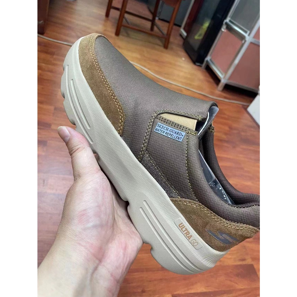 Giày thể thao nam Skechers đế cao