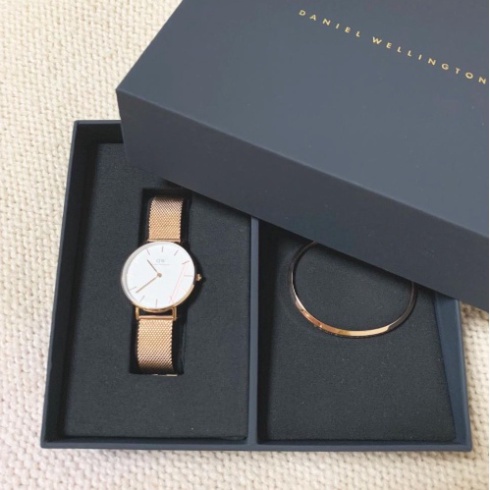 . Đồng Hồ Nữ Daniel Wellington Classic Petite Melrose White + Vòng Tay DW Cuff Chính Hãng - DanielStoreVn . | BigBuy360 - bigbuy360.vn