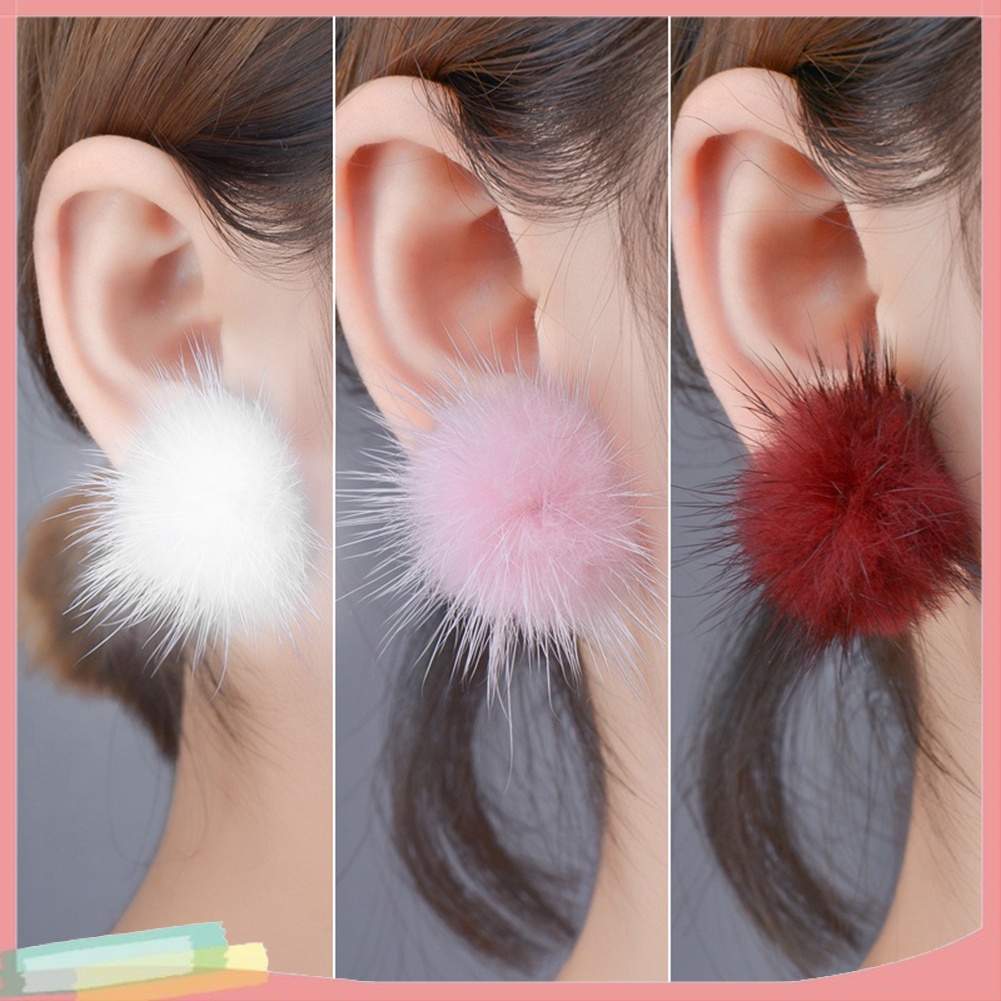 Đôi khuyên tai bóng lông thời trang cho nữ