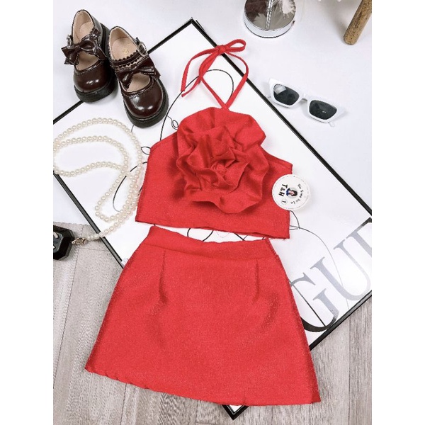 Sét váy và áo yếm tết bông hoa  hoa  điệu đà bé gái