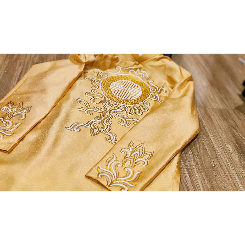 Áo dài nam cách tân 2023 màu vàng sang trọng, nam tính