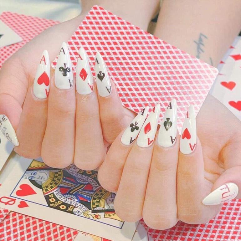 Sticker dán móng trang trí nail mẫu lá bài cơ rô chuồng bích nhiều mẫu mới