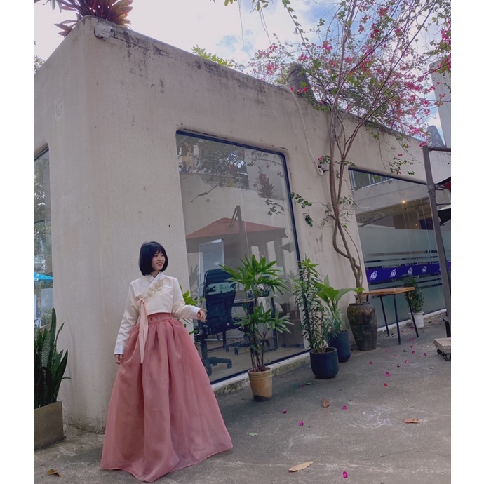 Hanbok cách tân tone hồng đất