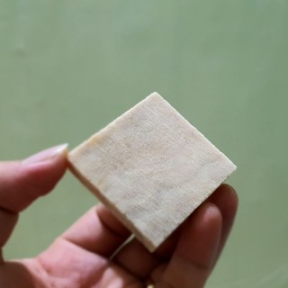 đế frag gắn san hô(100% từ đá san hô tự nhiên)