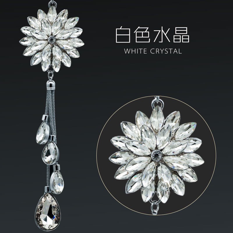 Khánh treo gương hoa cúc cao cấp đuôi giọt nước. Phụ kiện trang trí xe hơi sang trọng, đẳng cấp