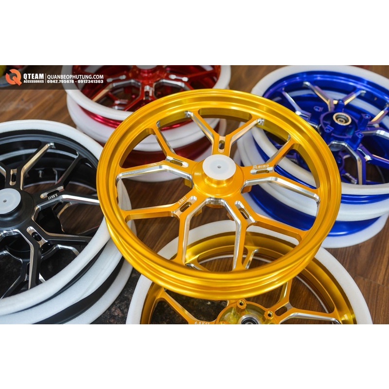 Vành size lớn 2.5-17 và 4.5-17 lắp đặt Yamaha Exciter 150/ Ex155 đi bài bánh to lốp lớn.